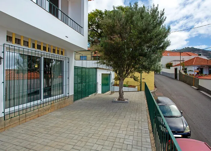 Casa Caminho Do Palheiro - * Funchal (Madeira)