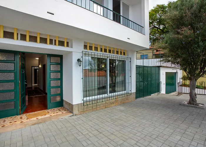 Casa Caminho Do Palheiro - * Funchal (Madeira)