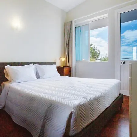 Casa Caminho Do Palheiro - *